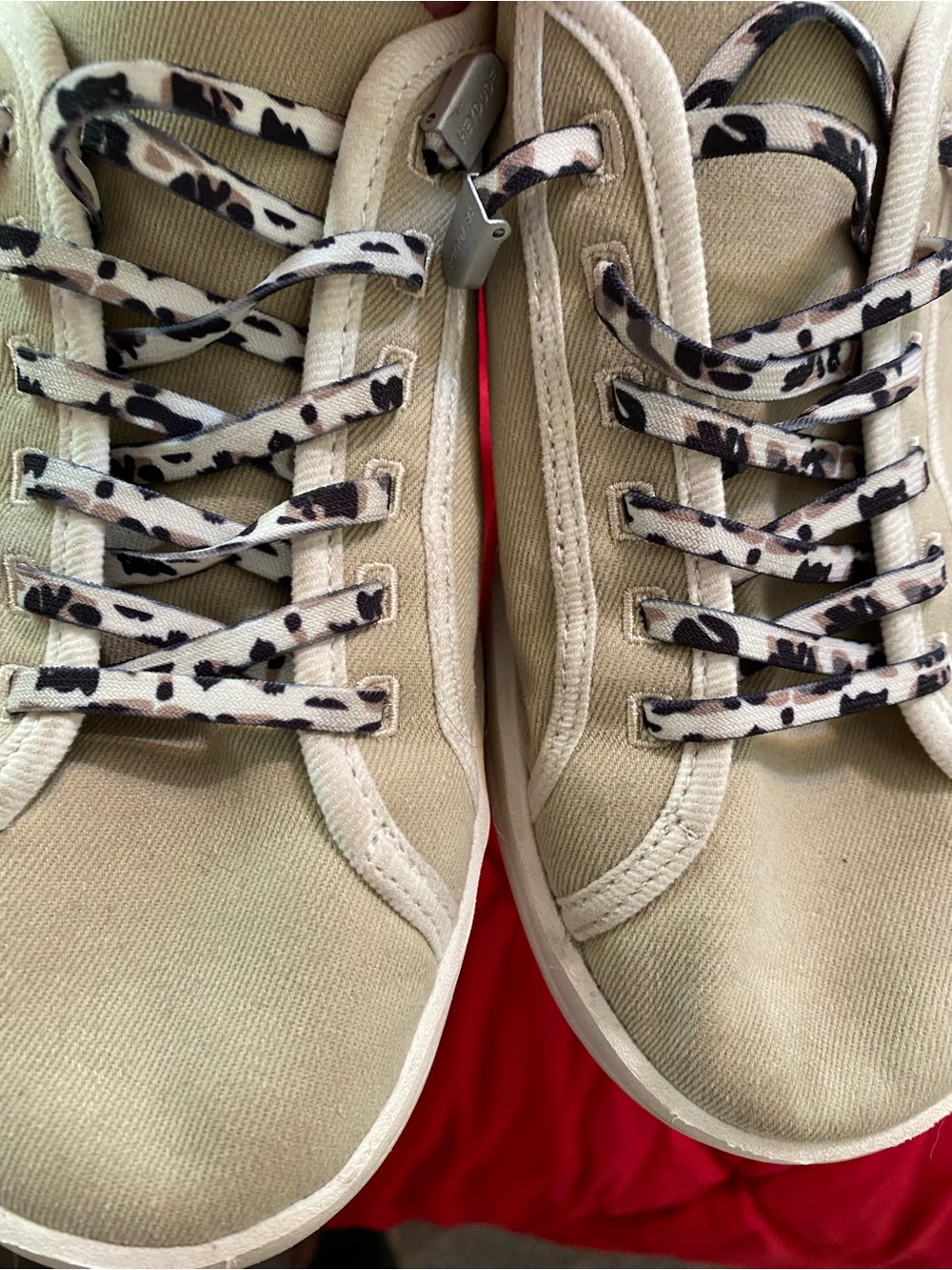 Hey Dude Women’s Karina joy Canvas Sneakers sand beige leopard Laces size 7 EUC - Picture 7 of 10